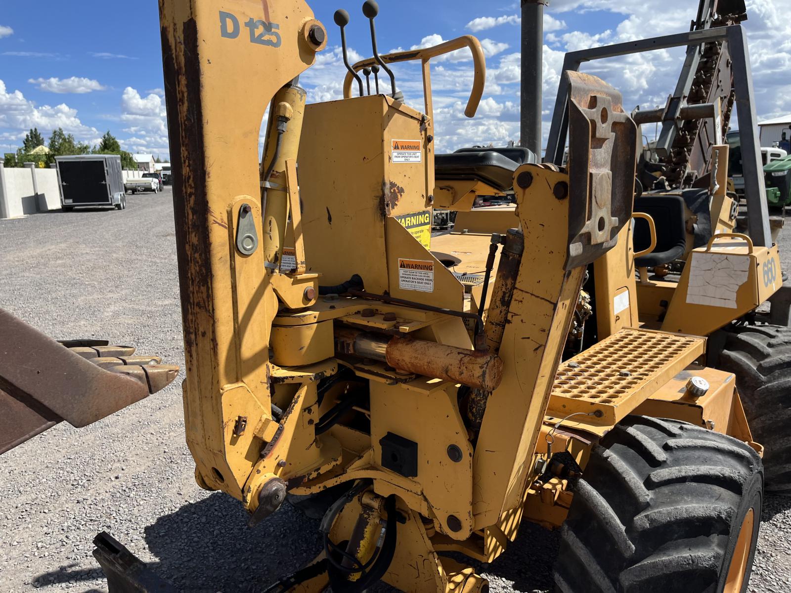 ./imagenes/INVOICE/2019/16425/ZANJADORA CASE 660 (18).JPG